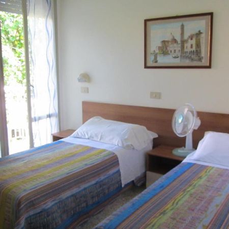 Hotel Toledo Rimini Eksteriør bilde