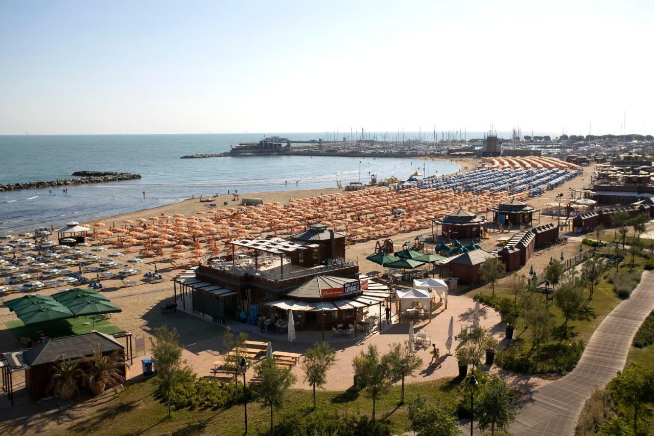 Hotel Toledo Rimini Eksteriør bilde