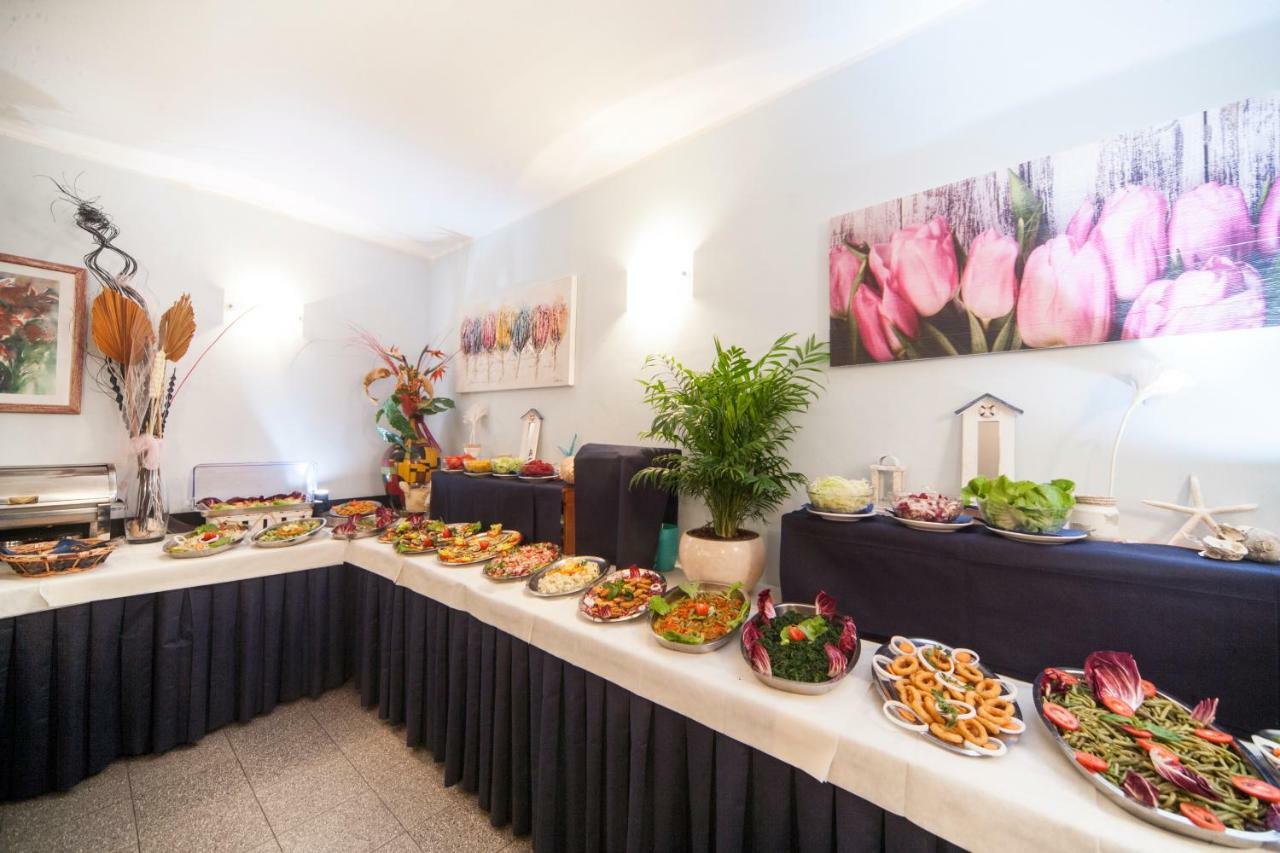 Hotel Toledo Rimini Eksteriør bilde